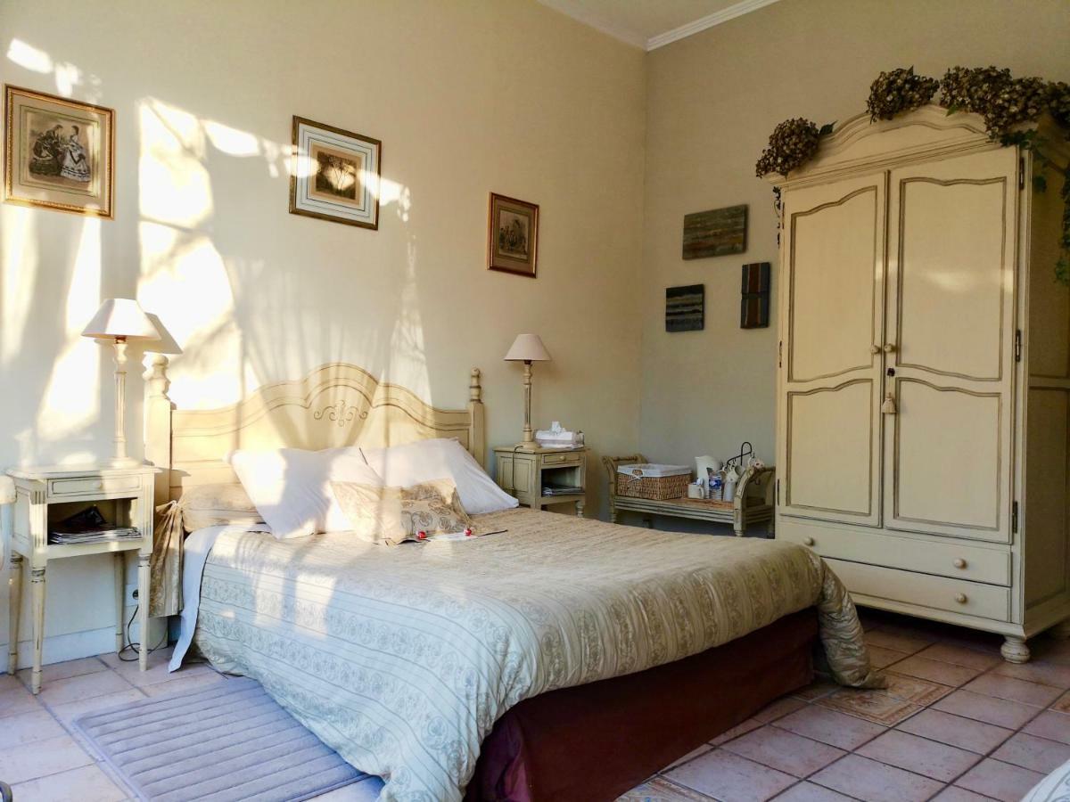Le Domaine Des Pres Du Hom Bed and Breakfast Bézu-Saint-Éloi Buitenkant foto